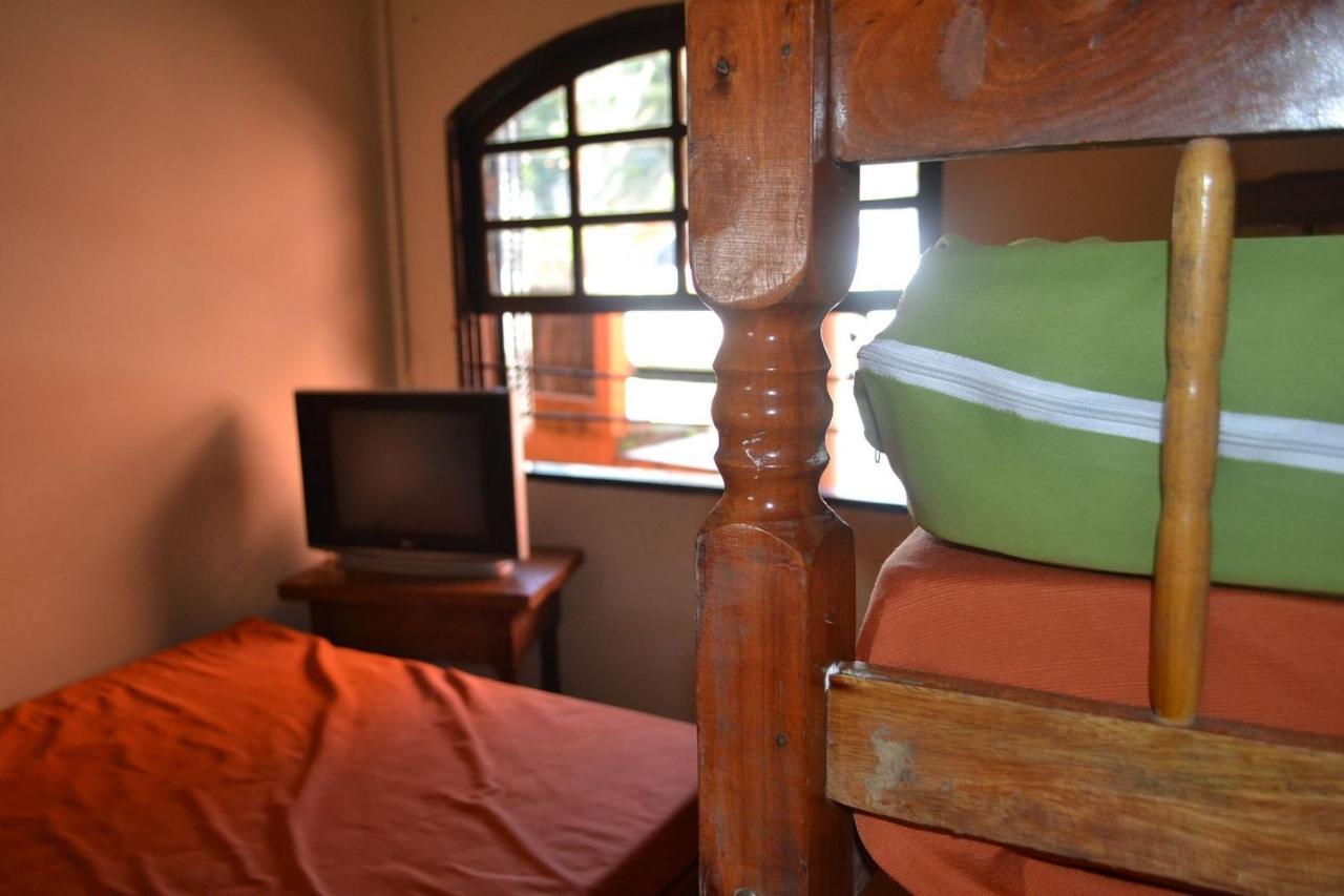 0001.09 - Maranduba - Chale Terreo - 1 Dormitorio - 6 Pessoas - 2 Quadras Do Mar - Piscina - Wi-Fi Ubatuba Zewnętrze zdjęcie